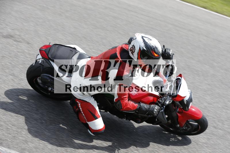 /Archiv-2024/29 12.06.2024 MOTO.CH Track Day ADR/Gruppe gelb/backside